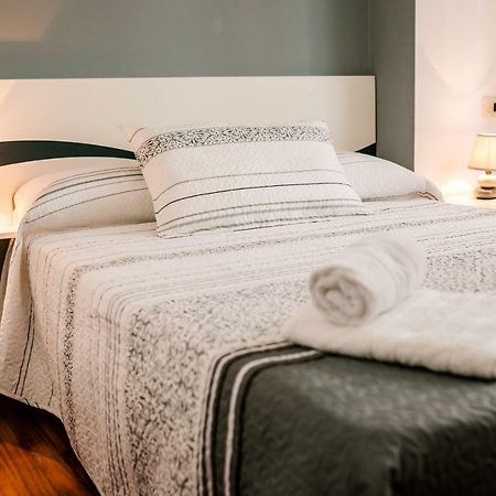 Apartamentos Enteros O Lagar Melide Exteriér fotografie