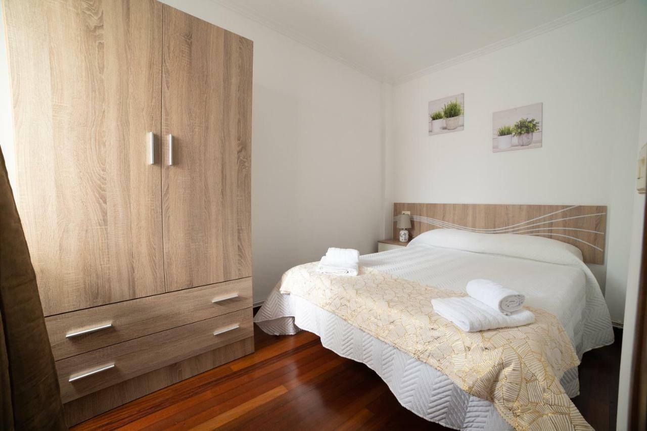 Apartamentos Enteros O Lagar Melide Exteriér fotografie