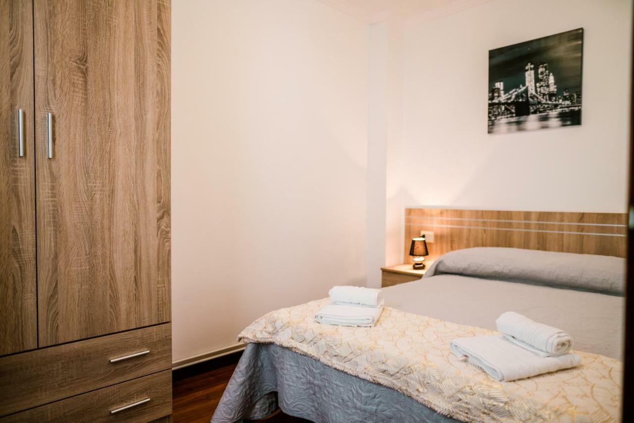 Apartamentos Enteros O Lagar Melide Exteriér fotografie